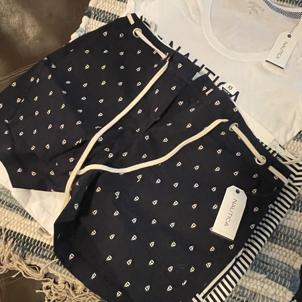NEW NAUTICA SHORTS